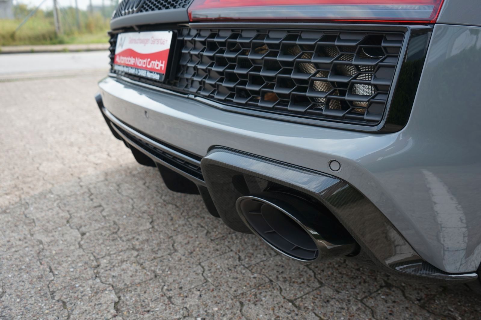 Audi R8 Spyder 5.2 FSI Quattro Performance - Samsaru's Car Outlet