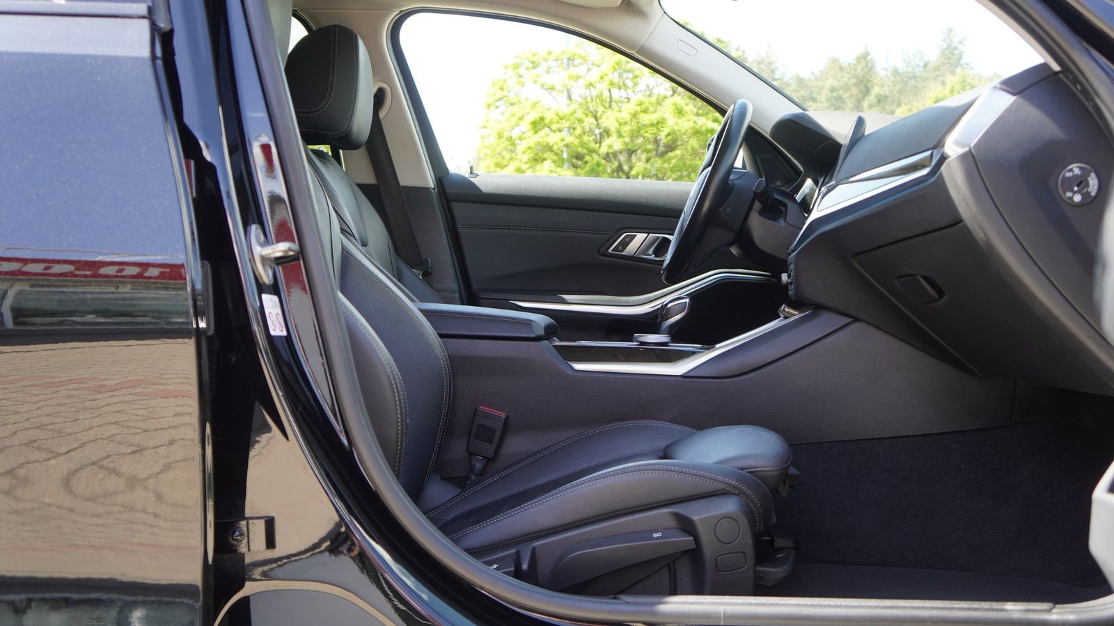 BMW 320e Touring xDrive Sport Line - Samsaru's Car Outlet