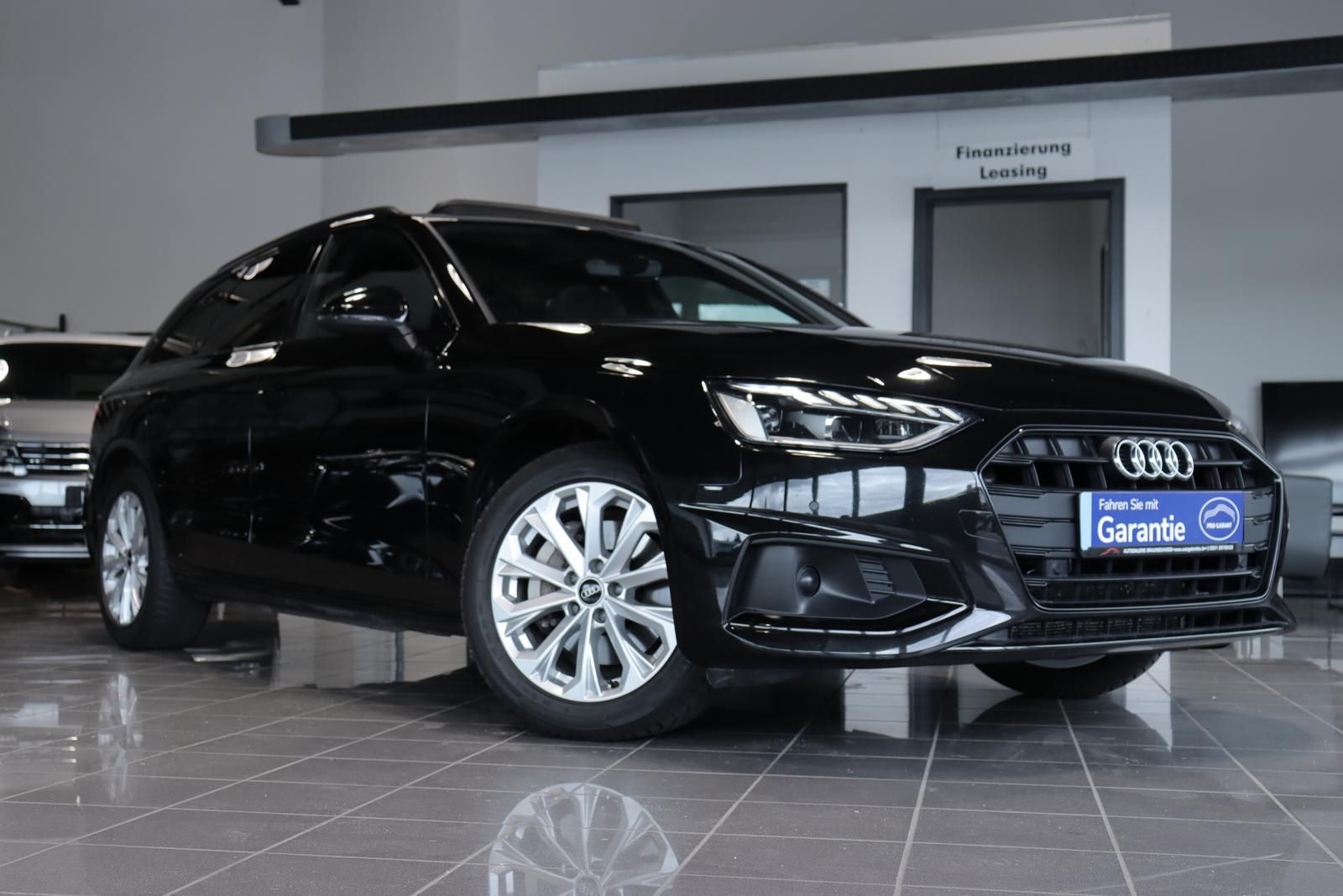 Audi A4 Avant 2.0 TDI S tronic advanced - Samsaru's Car Outlet