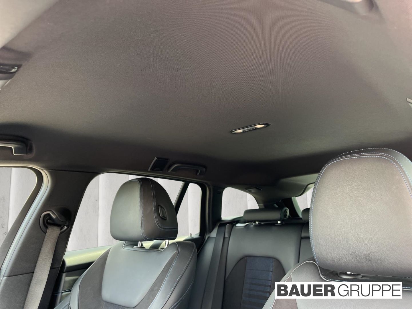 BMW 320 d xDrive M Sport Touring - Samsaru's Car Outlet