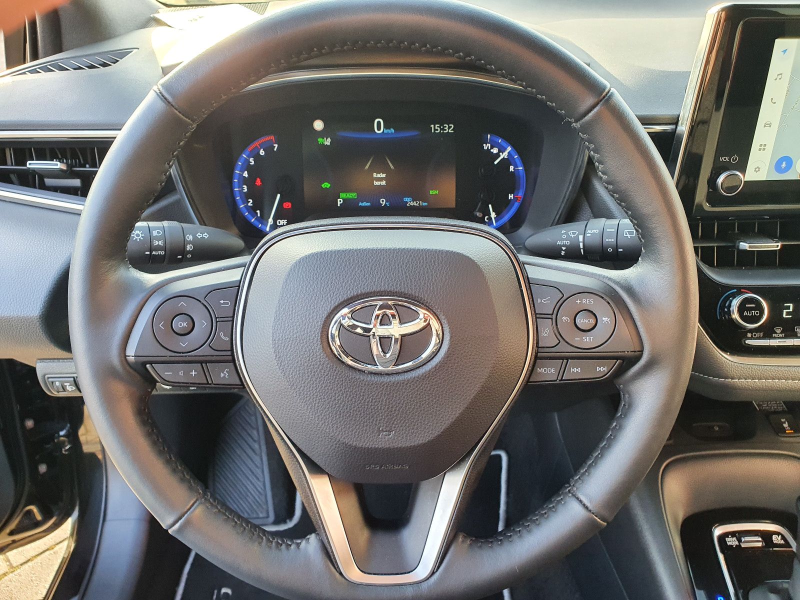 Toyota Corolla 1.8 Hybrid - Samsaru's Car Outlet