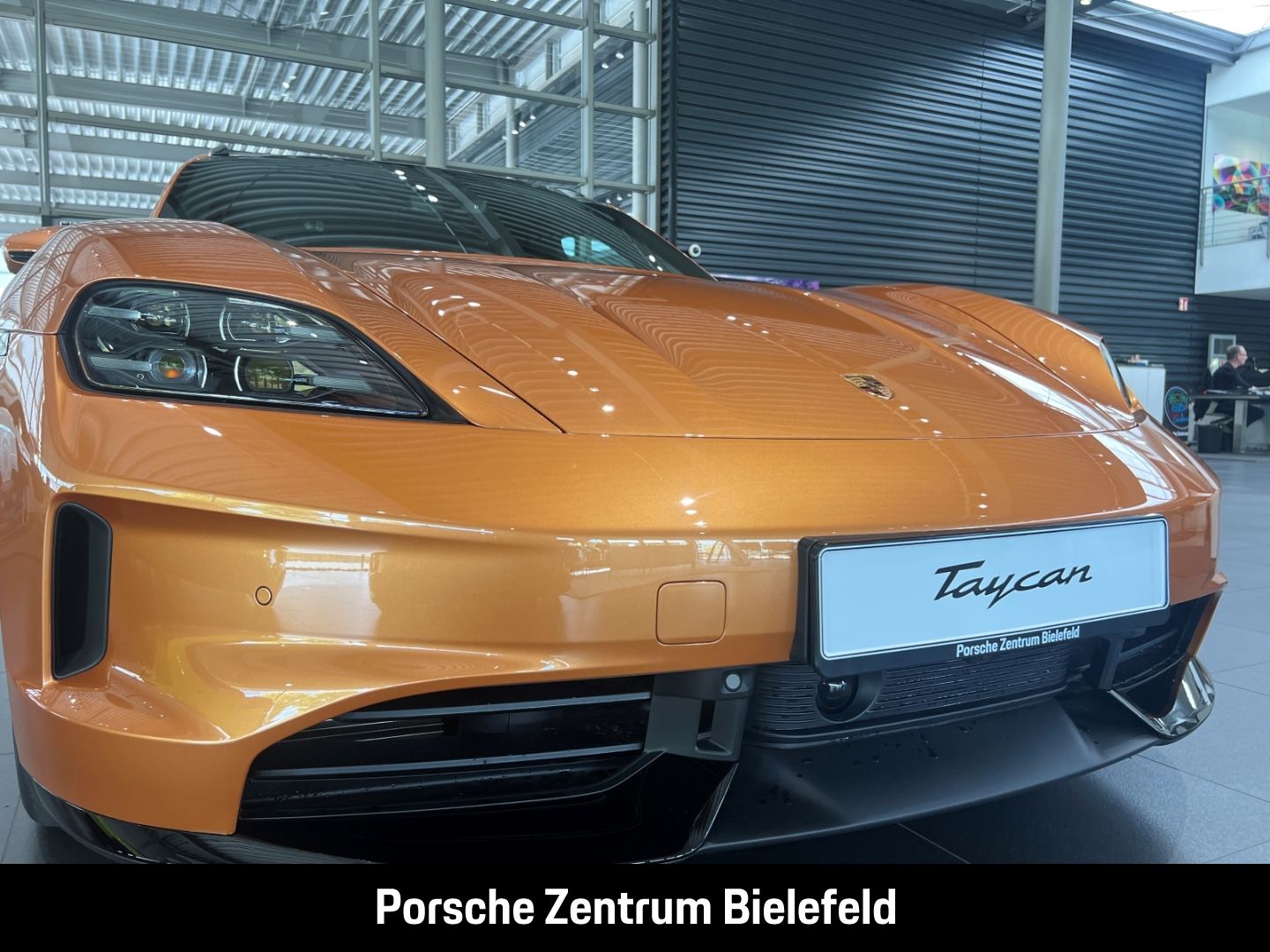 Porsche Taycan GTS Sport Turismo  Nordischgold Head-Up