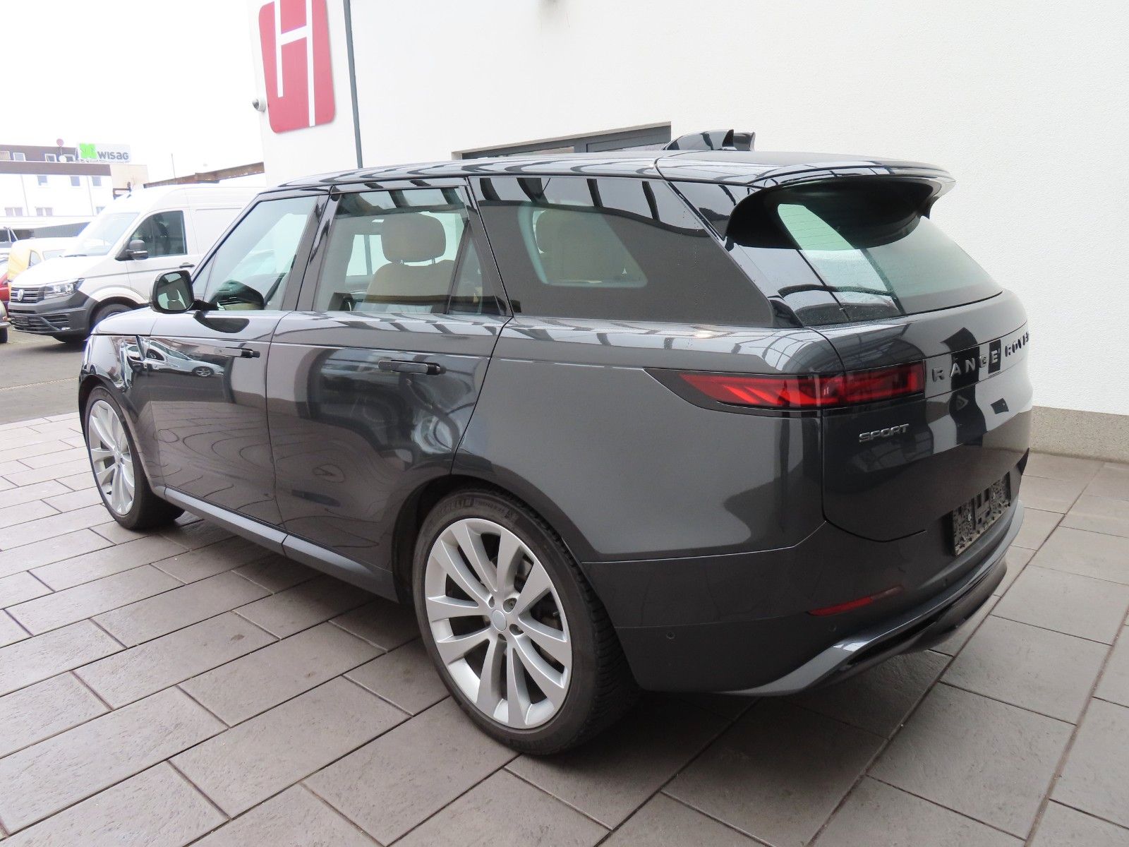 Range Rover Sport 3.0 D300 MHEV AWD SE - Samsaru's Car Outlet