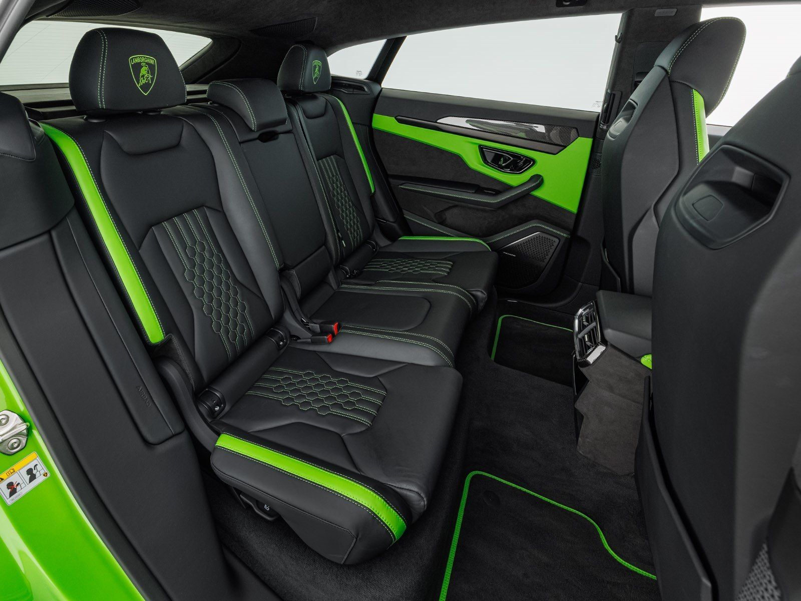 Lamborghini Urus SE - Samsaru's Car Outlet