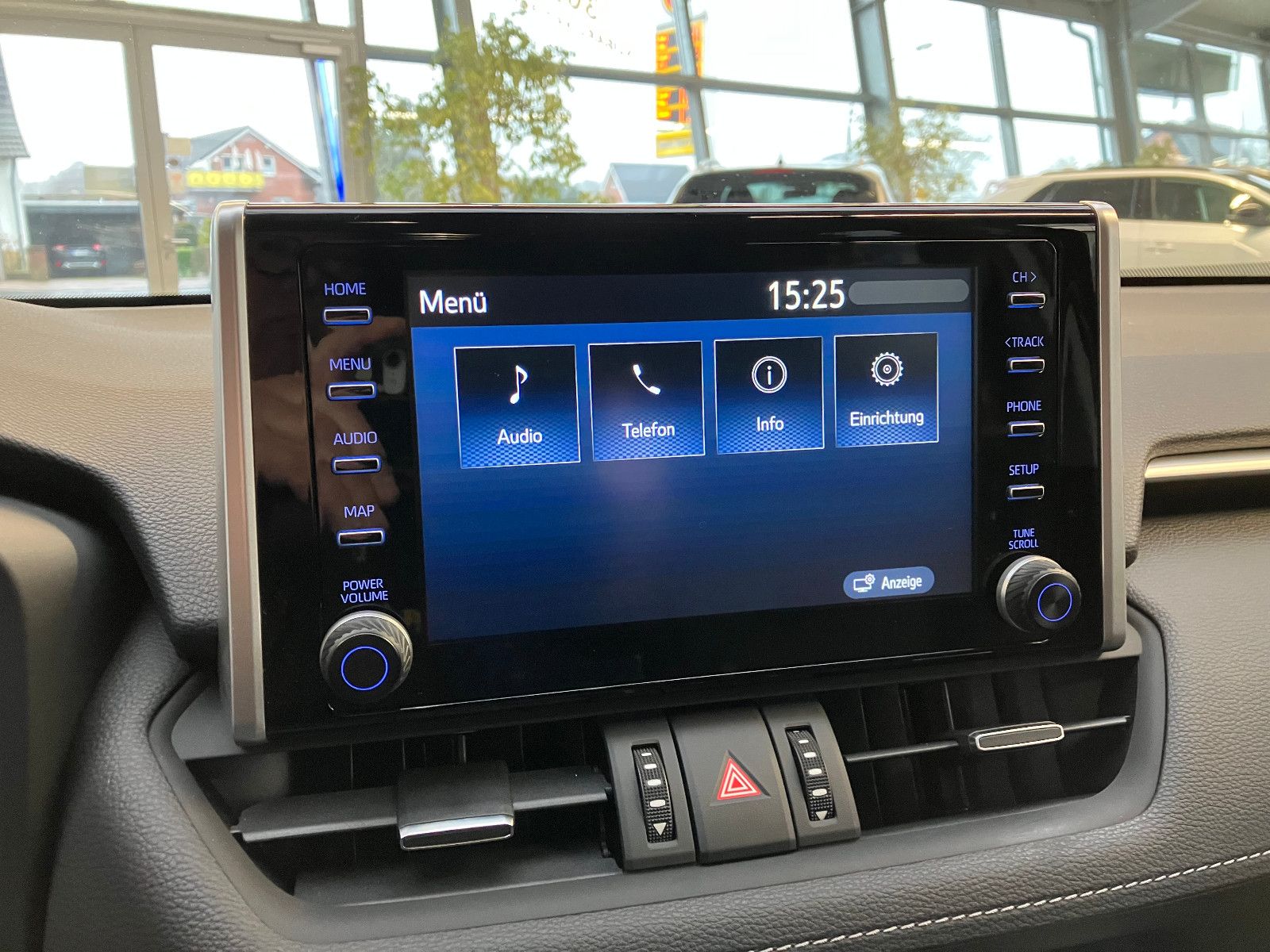 Toyota RAV 4 2.5 Hybrid Business Edition - Samsaru's Car Outlet