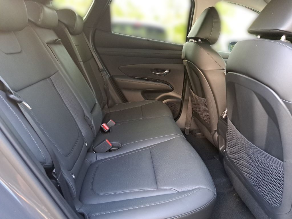 Hyundai TUCSON 1.6 T-GDi Plug-in-Hybrid 4WD Prime - Samsaru's Car Outlet