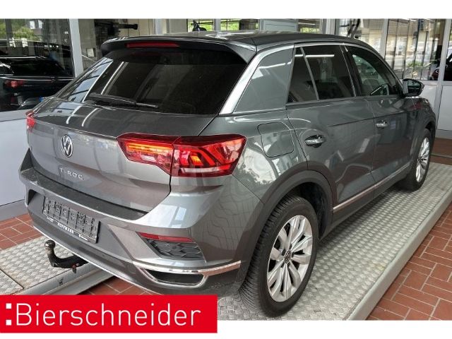 Volkswagen T-Roc 1.5 TSI Sport - Samsaru's Car Outlet