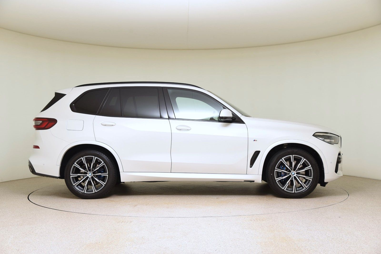 BMW X5 xDrive30d M Sport DriveAss Pano AHK Sthzg LED