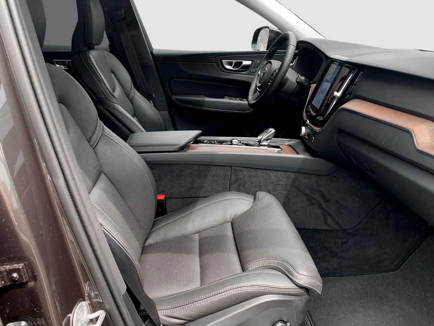 Volvo XC60 T6 AWD Plug-in Hybrid Plus Dark