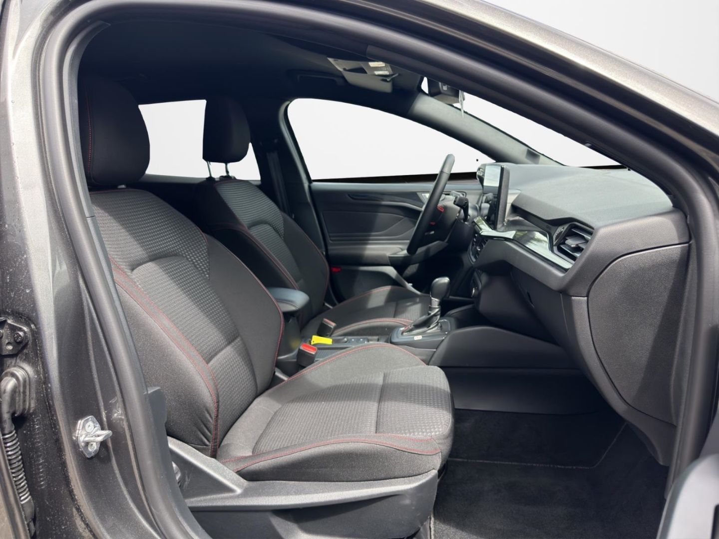 Ford Focus Turnier ST-Line Automatik Navi LED ACC Cit