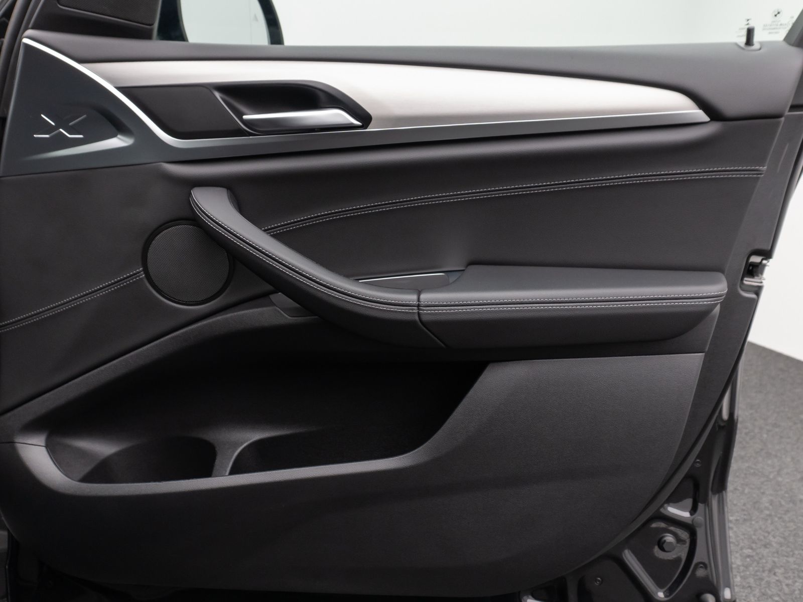 BMW X3 xD30d - Samsaru's Car Outlet
