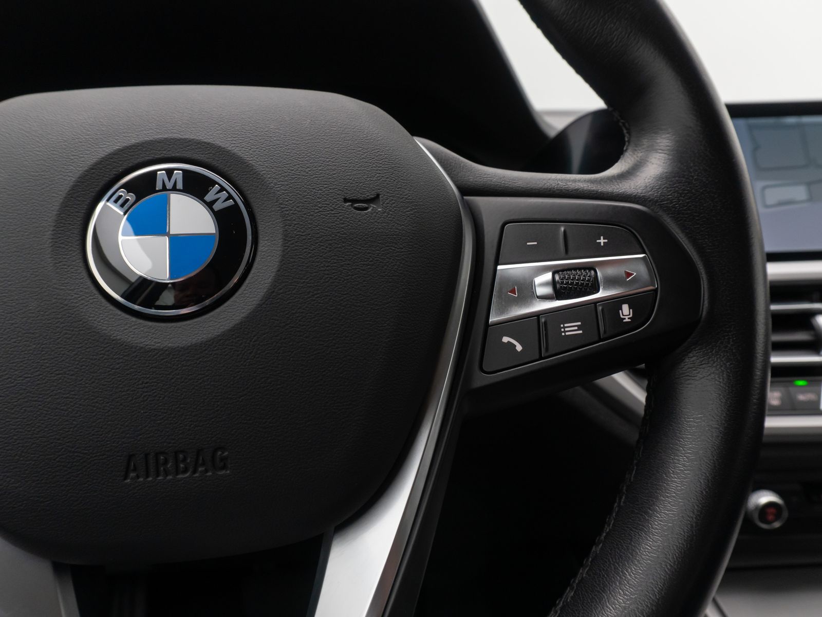 BMW 320d Advantage - Samsaru's Car Outlet
