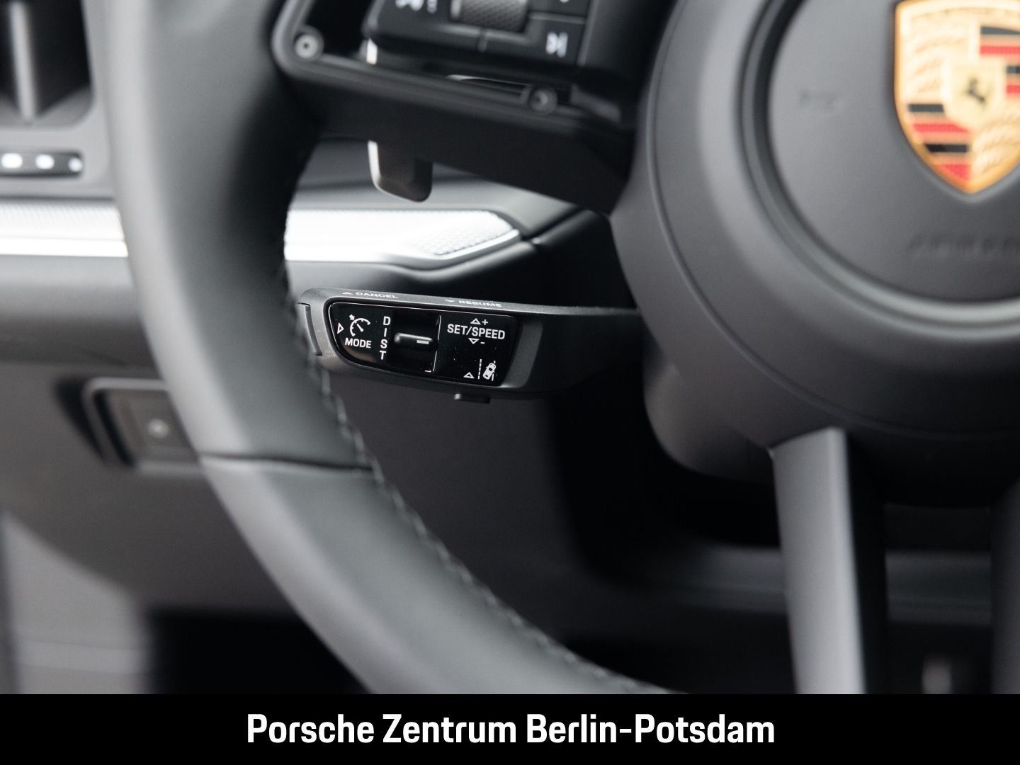 Porsche Cayenne E-Hybrid Coupe BOSE Sportabgasanlage LED