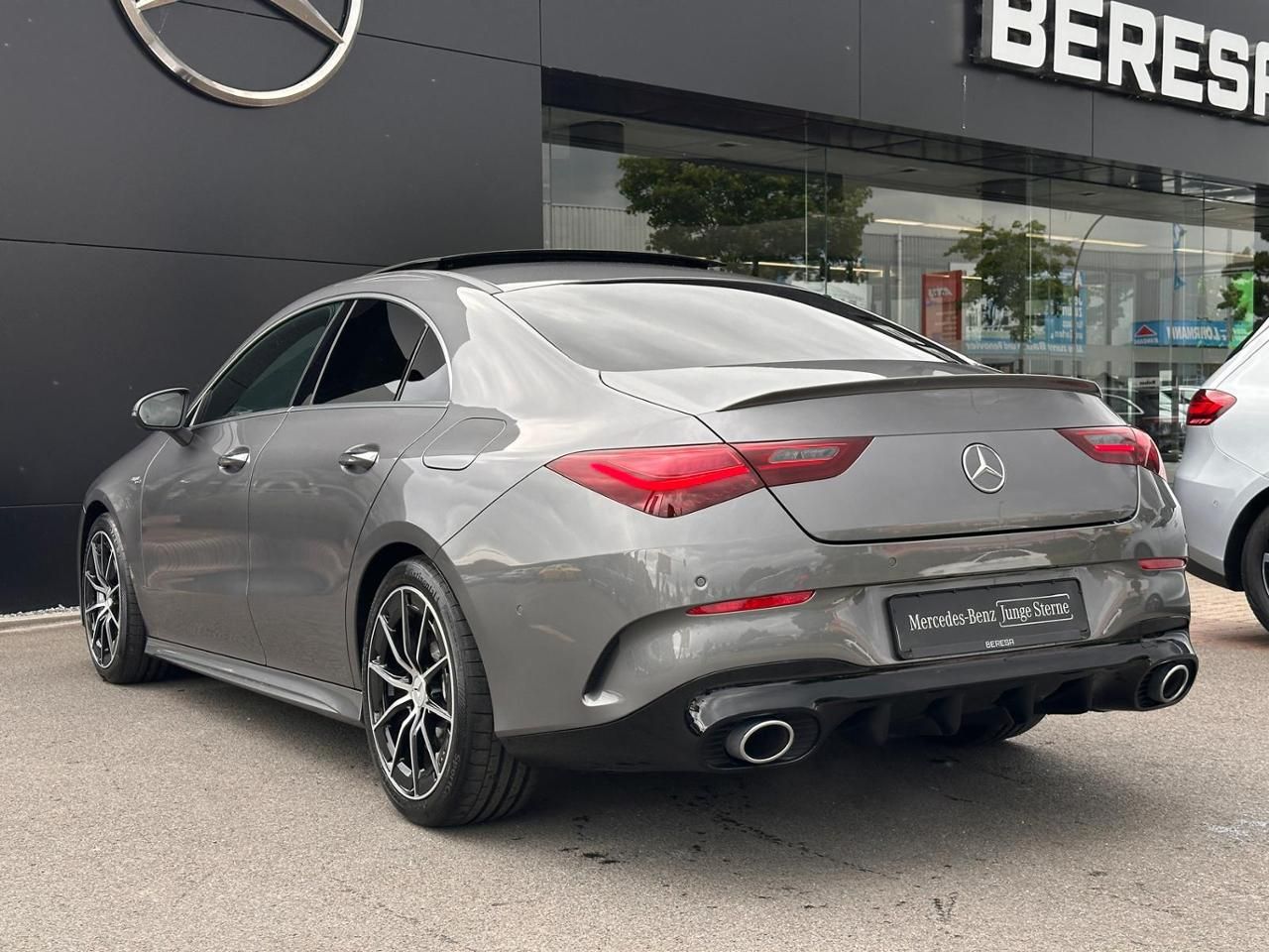 Mercedes-Benz CLA 35 AMG 4M - Samsaru's Car Outlet