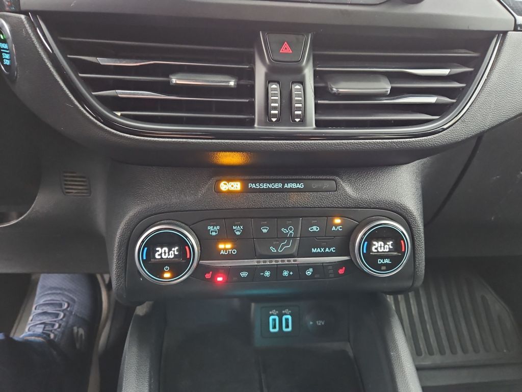 Ford Focus Turnier 1.0 EcoBoost Aut. ST-LINE - Samsaru's Car Outlet