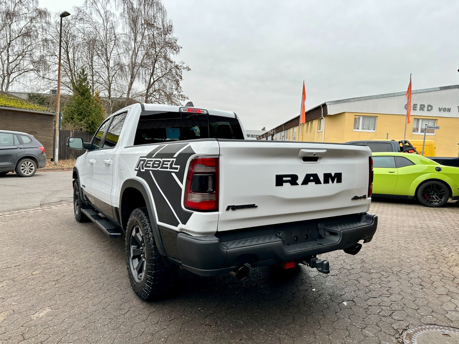 Dodge 5.7 V8*4X4*REBEL*LEDER*LED*NAVI*AHK*MFL*GARANTIE