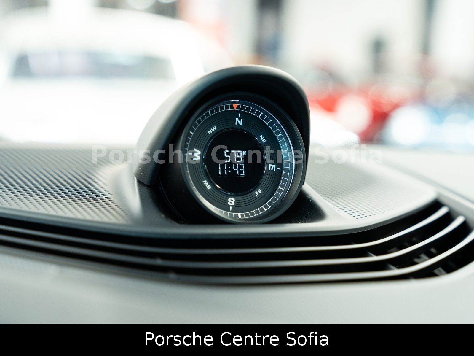Porsche Taycan Cross Turismo 4