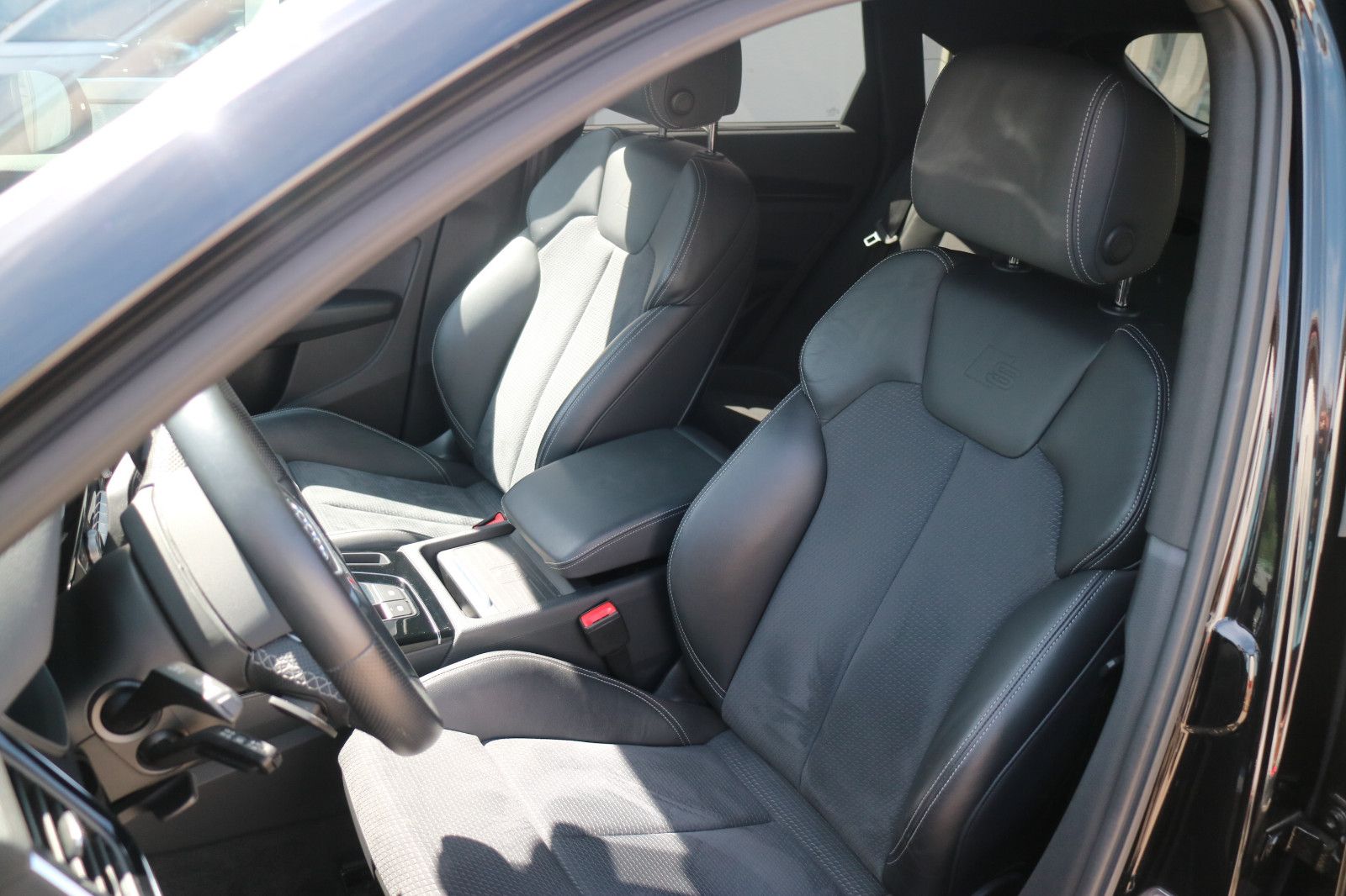 Audi Q5 Sportback 40 TDI quattro S line - Samsaru's Car Outlet