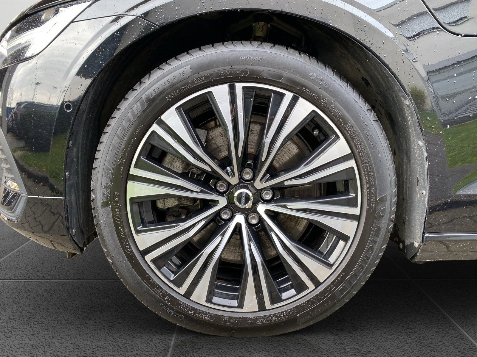 Volvo V60 T8 Plus Bright AHK*SHZ vo+hi*AWD*StHzg*