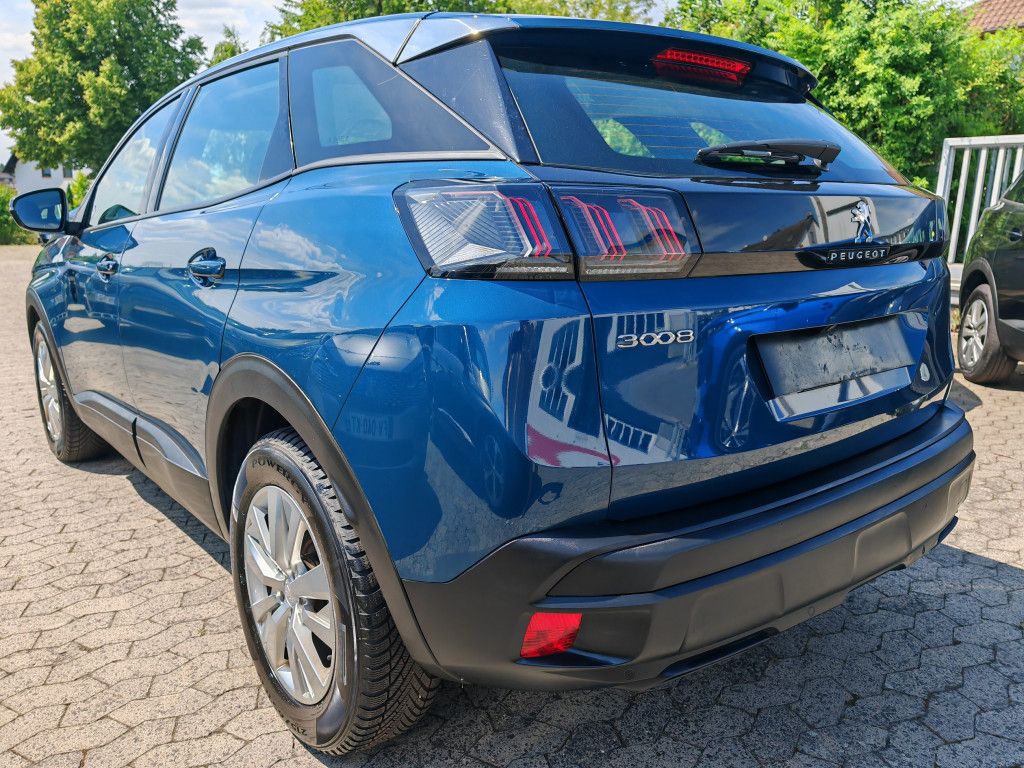 Peugeot 3008 PureTech 130 EAT8 - Samsaru's Car Outlet