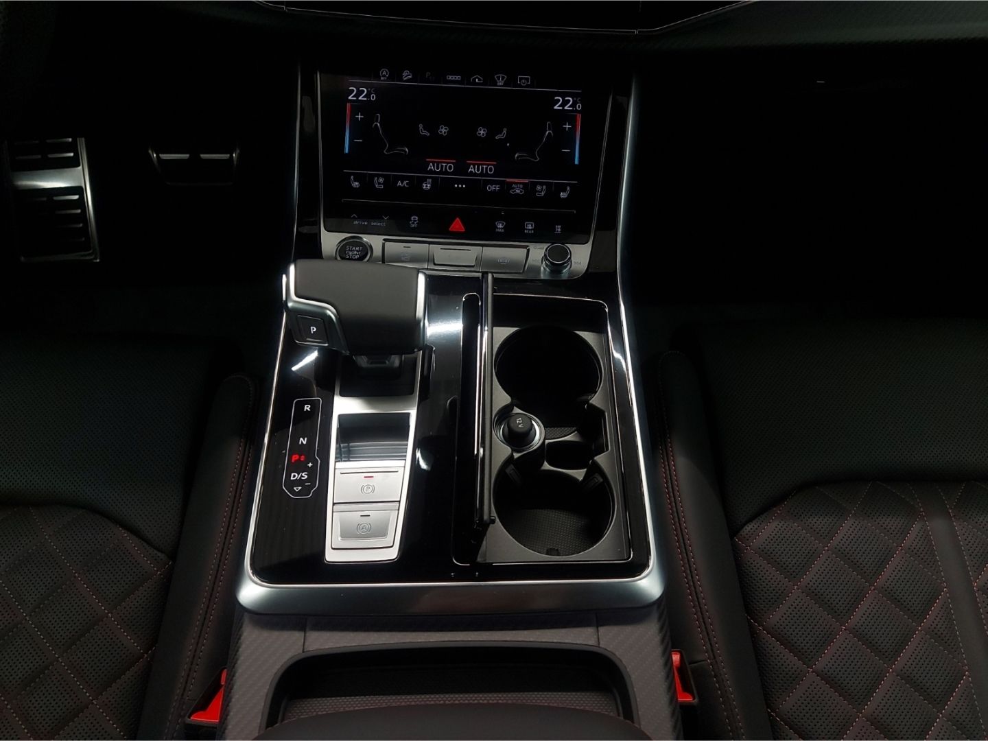 Audi Q7 S line 50 TDI quattro AHK! PANO! 22! OLED! 7-