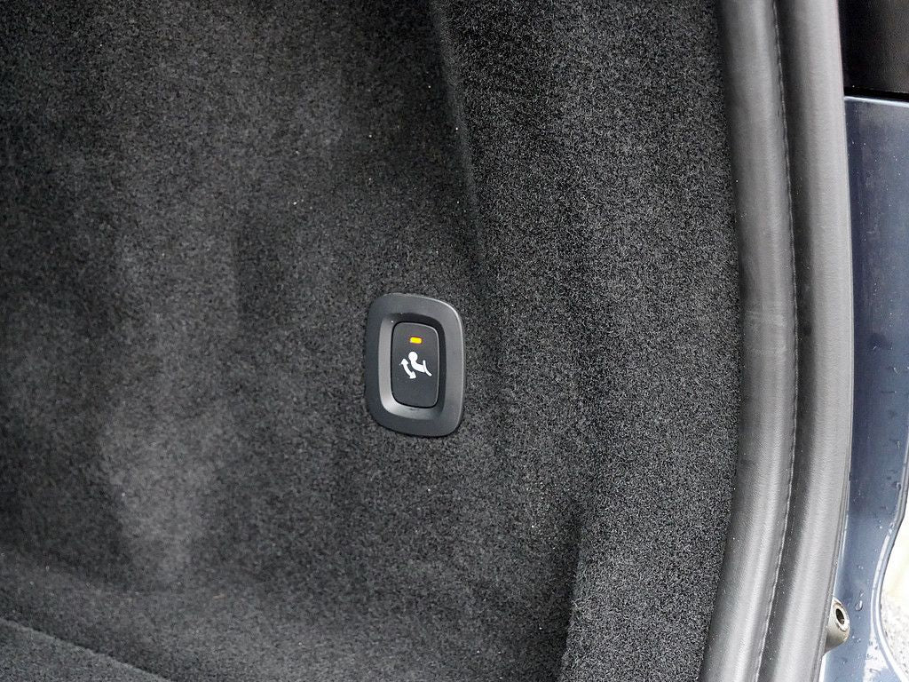 Volvo XC60 B4 Inscription AWD AHK FACEL. STANDHZ LED