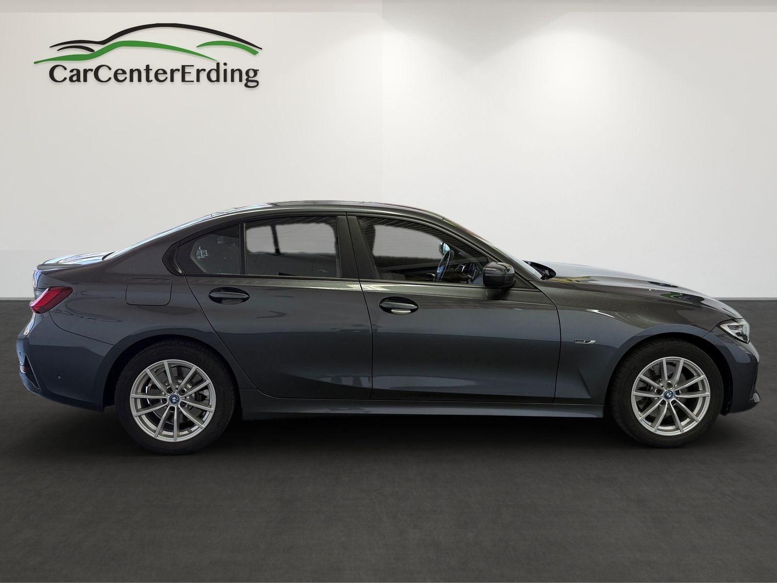BMW 320e Limousine - Samsaru's Car Outlet