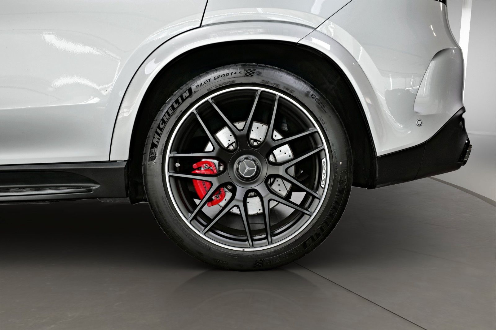 Mercedes-Benz GLE 63 S AMG 4M/ NIGHT / PANO / BURM