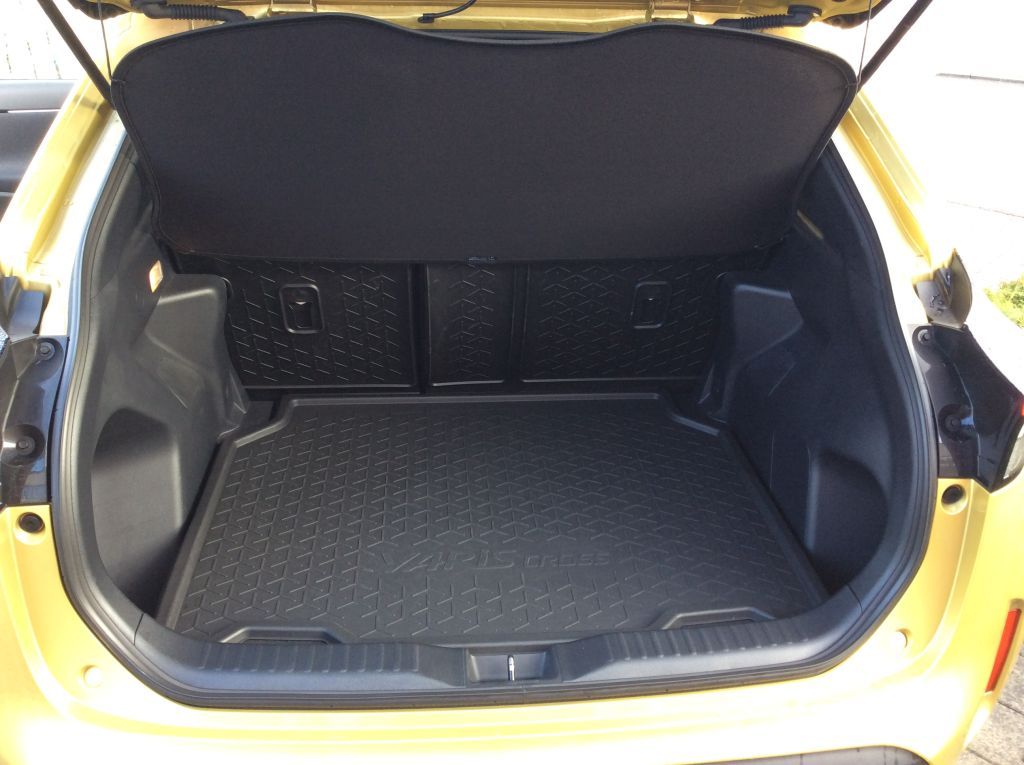 Toyota Yaris Cross Hybrid  Team D +WPKT+TSS+