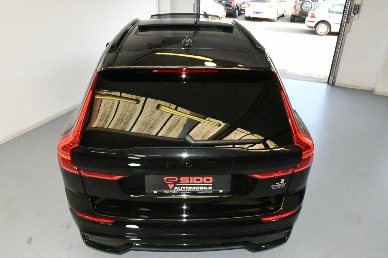 Volvo XC60 Ultra Black AWD ACC*H&K*HuD*360*PANO*MASSAG