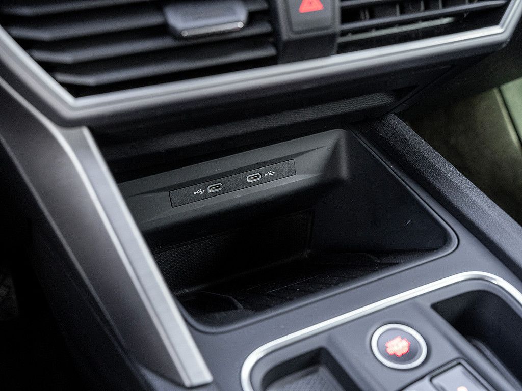 Seat Leon Sportstourer 2.0 TSI FR DSG AHK Pano Kamera