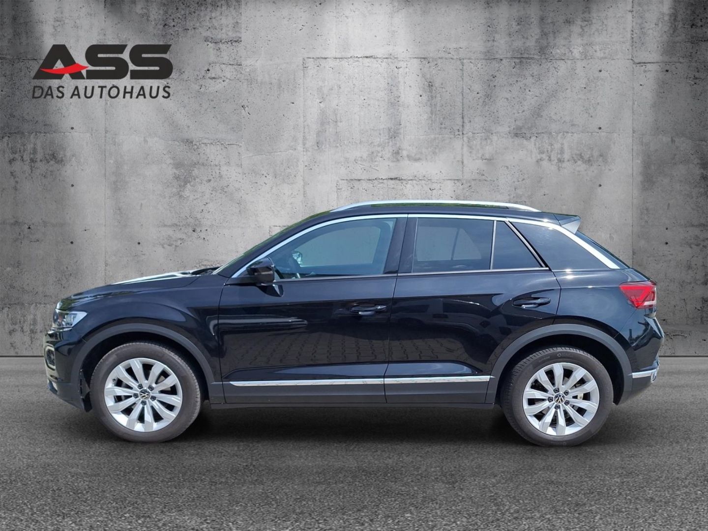 Volkswagen T-Roc 1.5 TSI EU6d Sport - Samsaru's Car Outlet