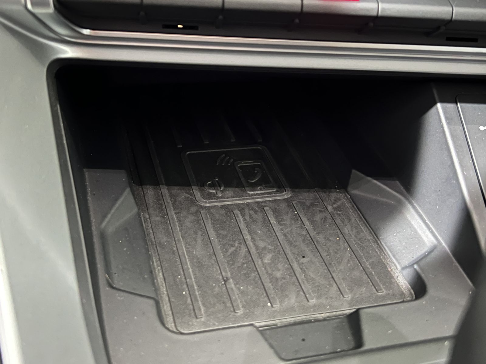 Audi Q3 40 TFSI quat. - Samsaru's Car Outlet