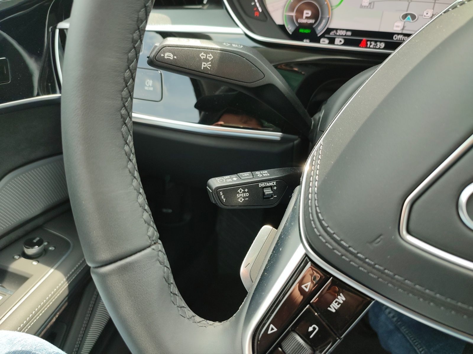 Audi A8 L 60 TFSI e quattro S line - Samsaru's Car Outlet