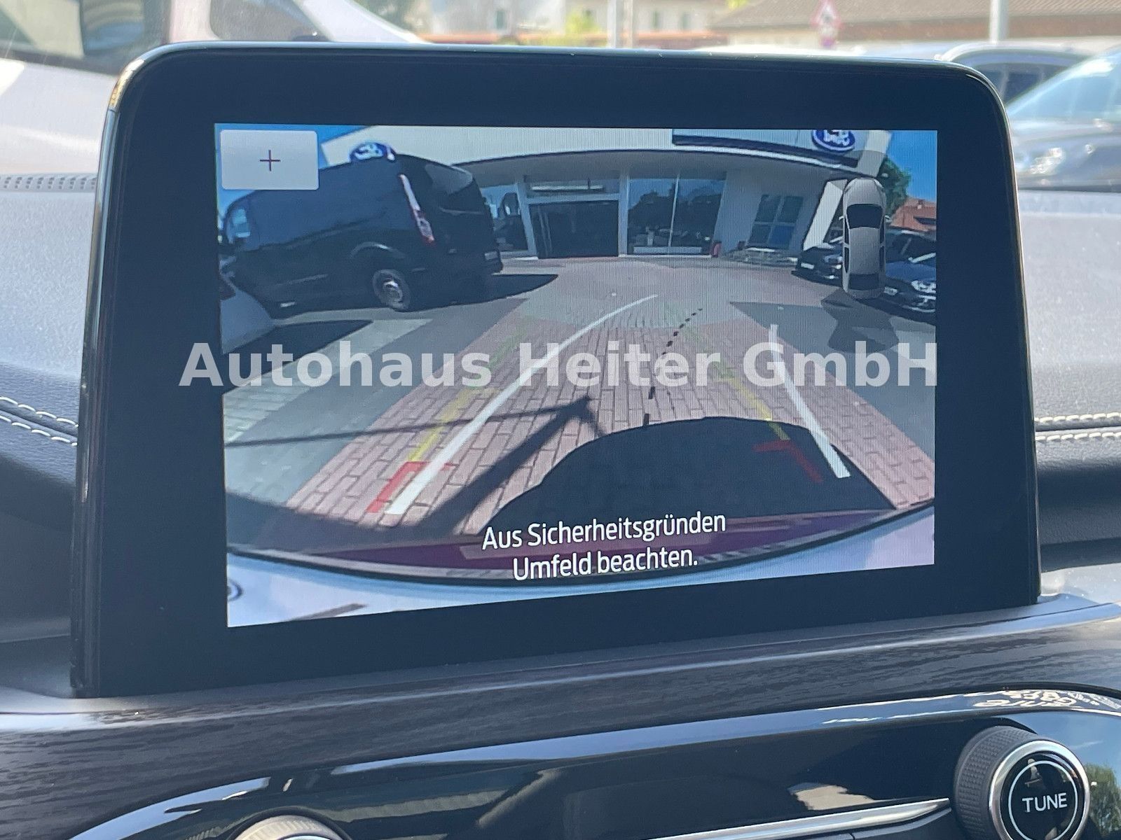 Ford Kuga FHEV Allrad Vignale - Samsaru's Car Outlet