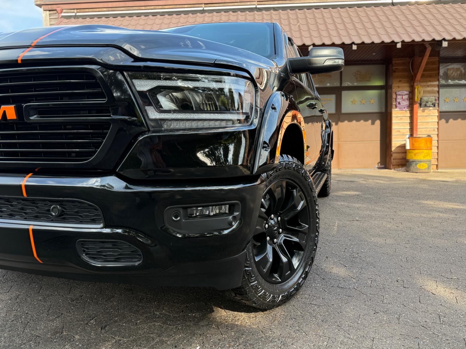 Dodge V8*OFFROAD*LIFT*BÜGEL*LED*4X4*NAVI*AHK*GARANTIE