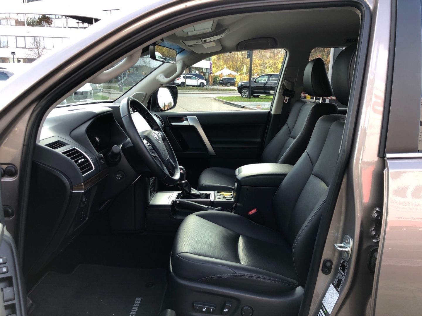 Toyota Land Cruiser 2.8 D-4D EXECUTIVE 4x4 Automatik
