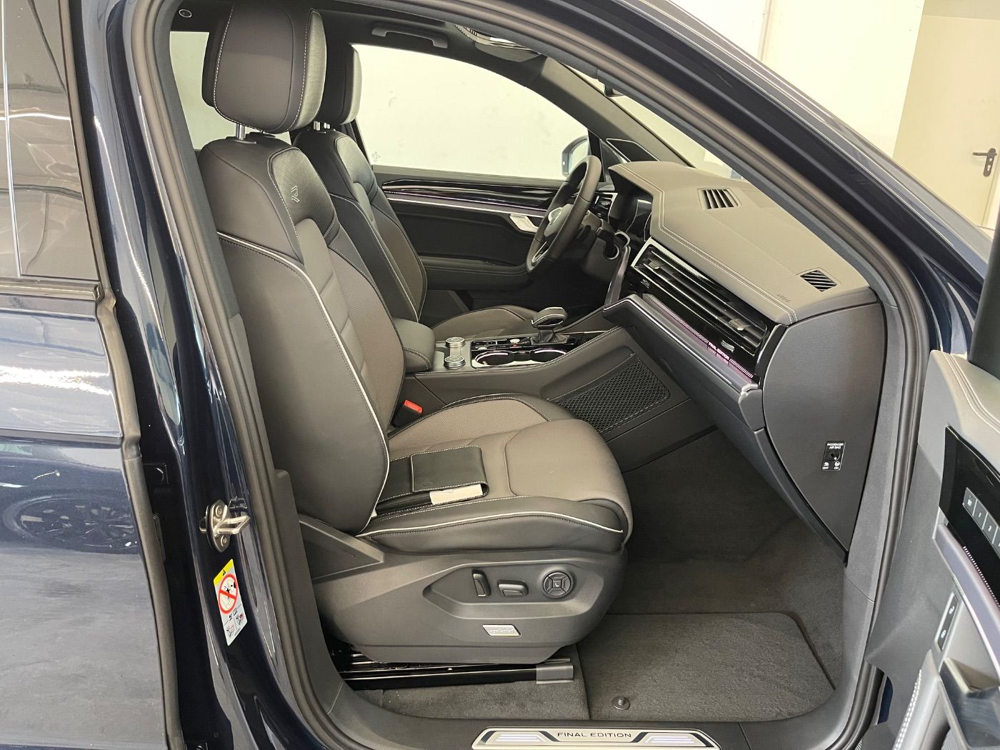 Volkswagen Touareg 3.0 TDI 4-M*R-Line Final Edition*Voll