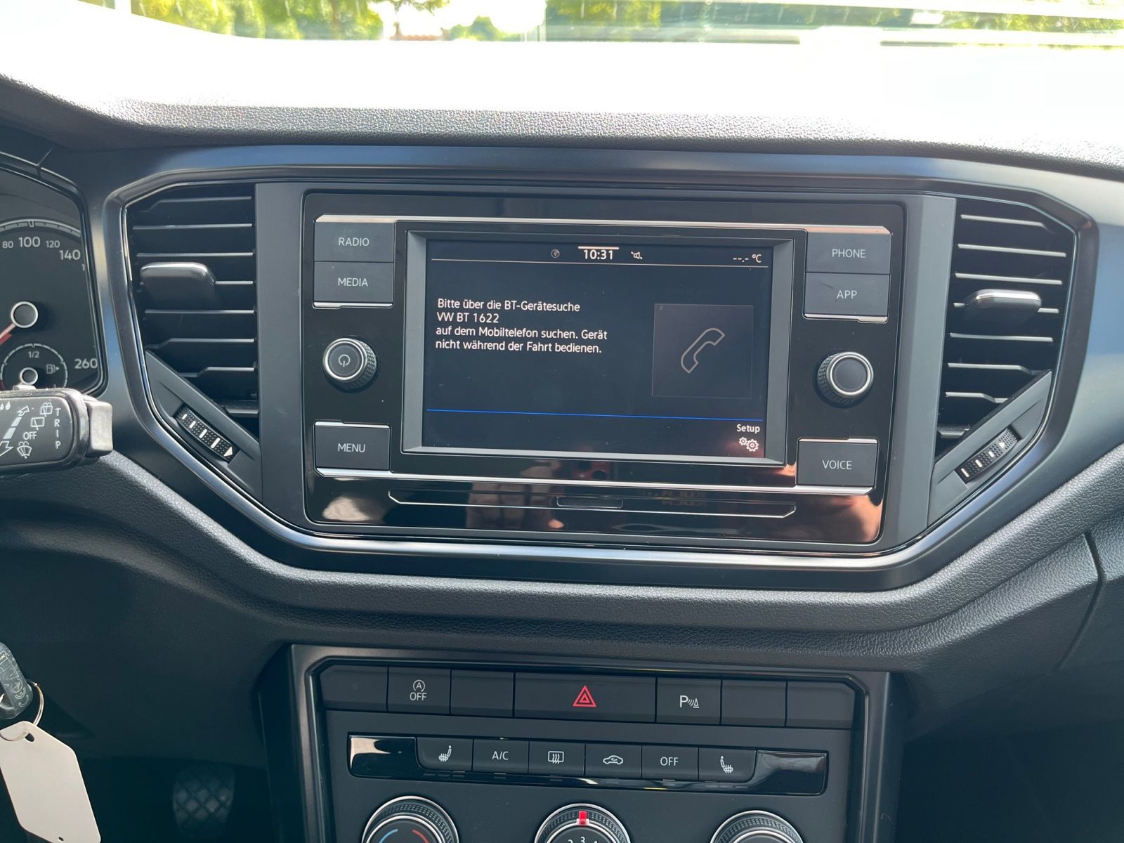 Volkswagen T-Roc 1.0TSI - Samsaru's Car Outlet