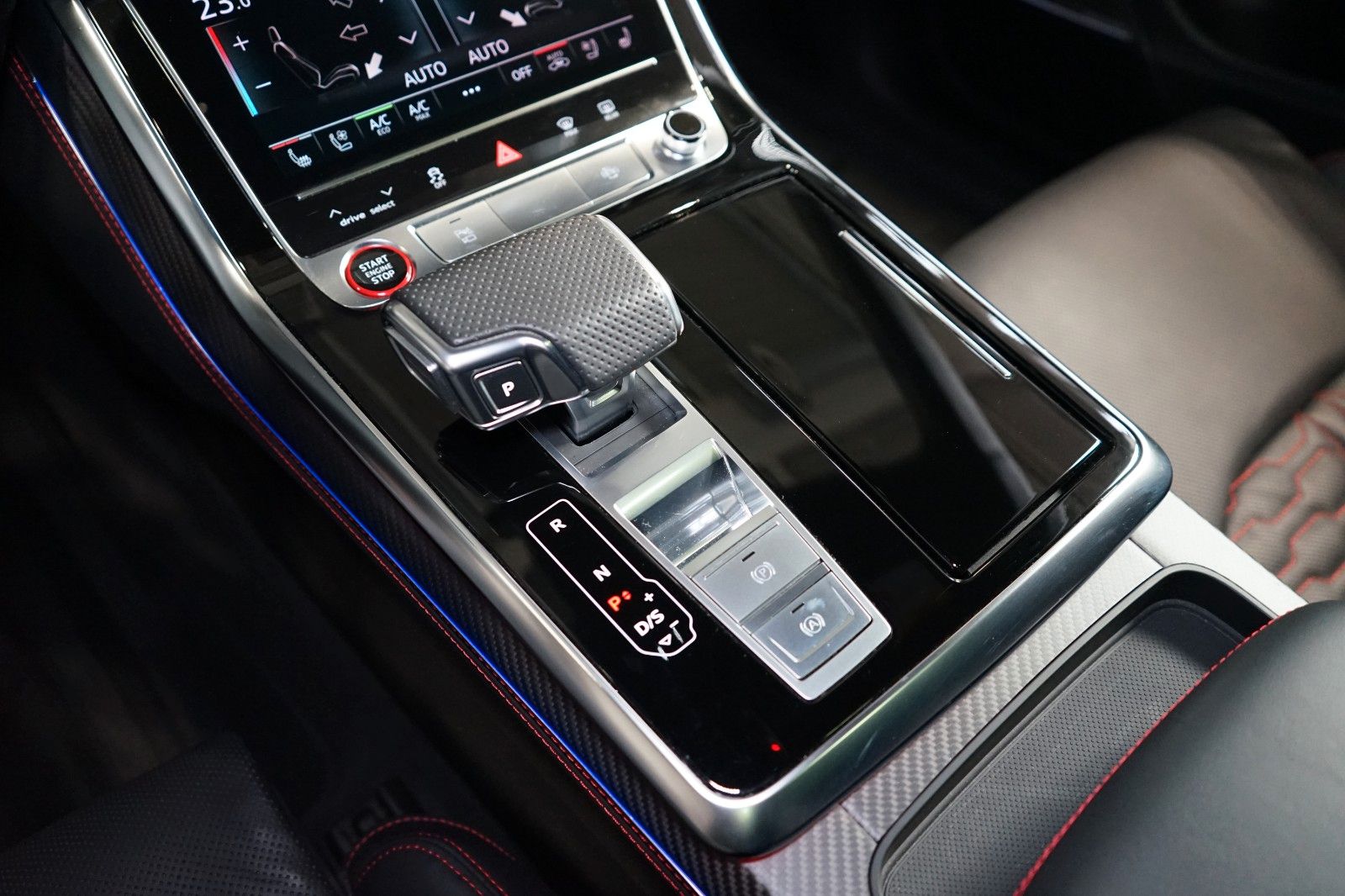 Audi RSQ8*MATRIX*MASSAGE*WARRANTY*HUD*B&O*111.818€NET