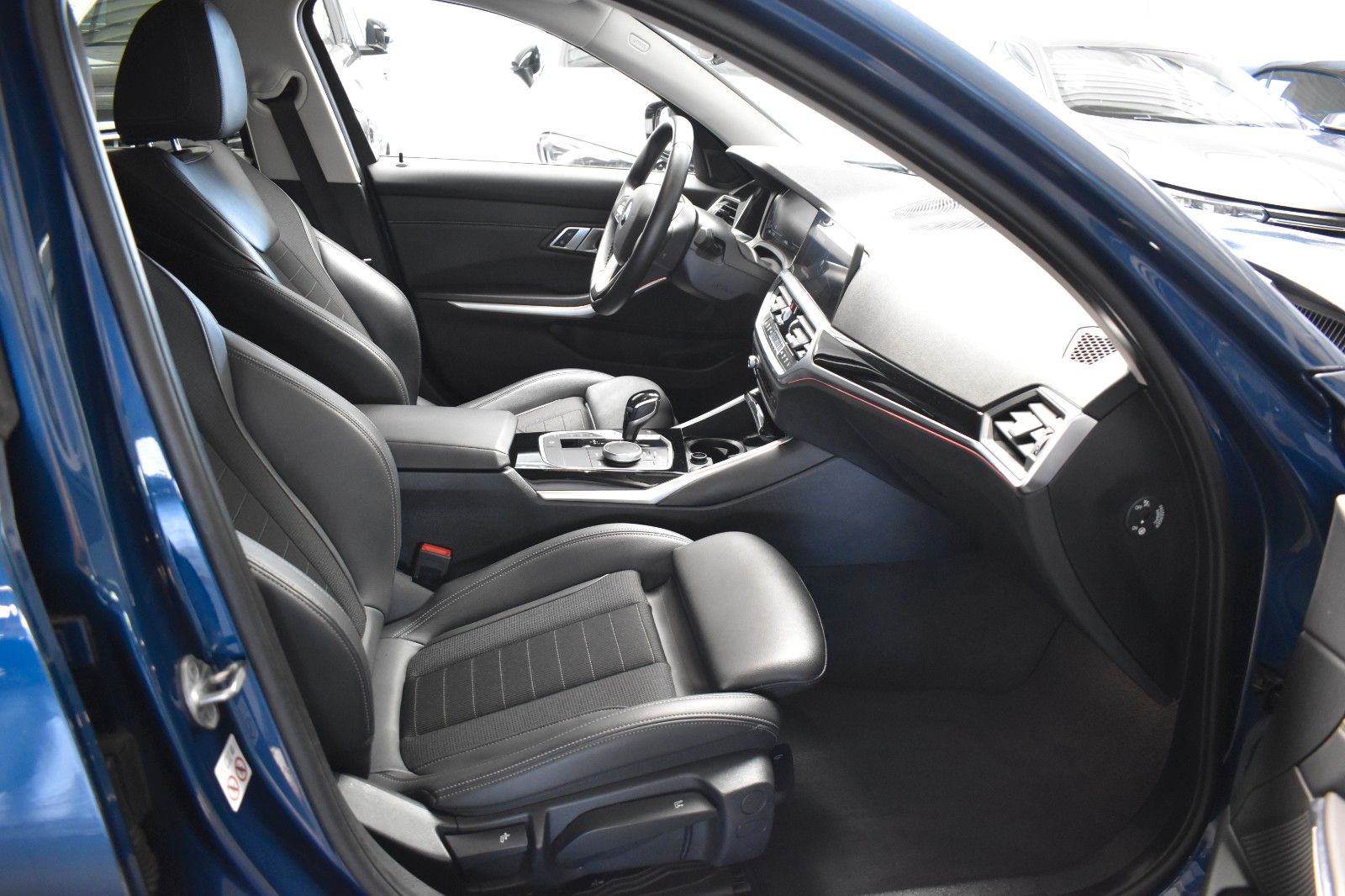 BMW 330 d Touring SPORT LINE - Samsaru's Car Outlet