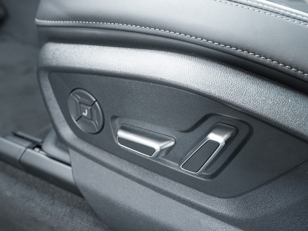 Audi Q7 60 TFSIe quattro S line