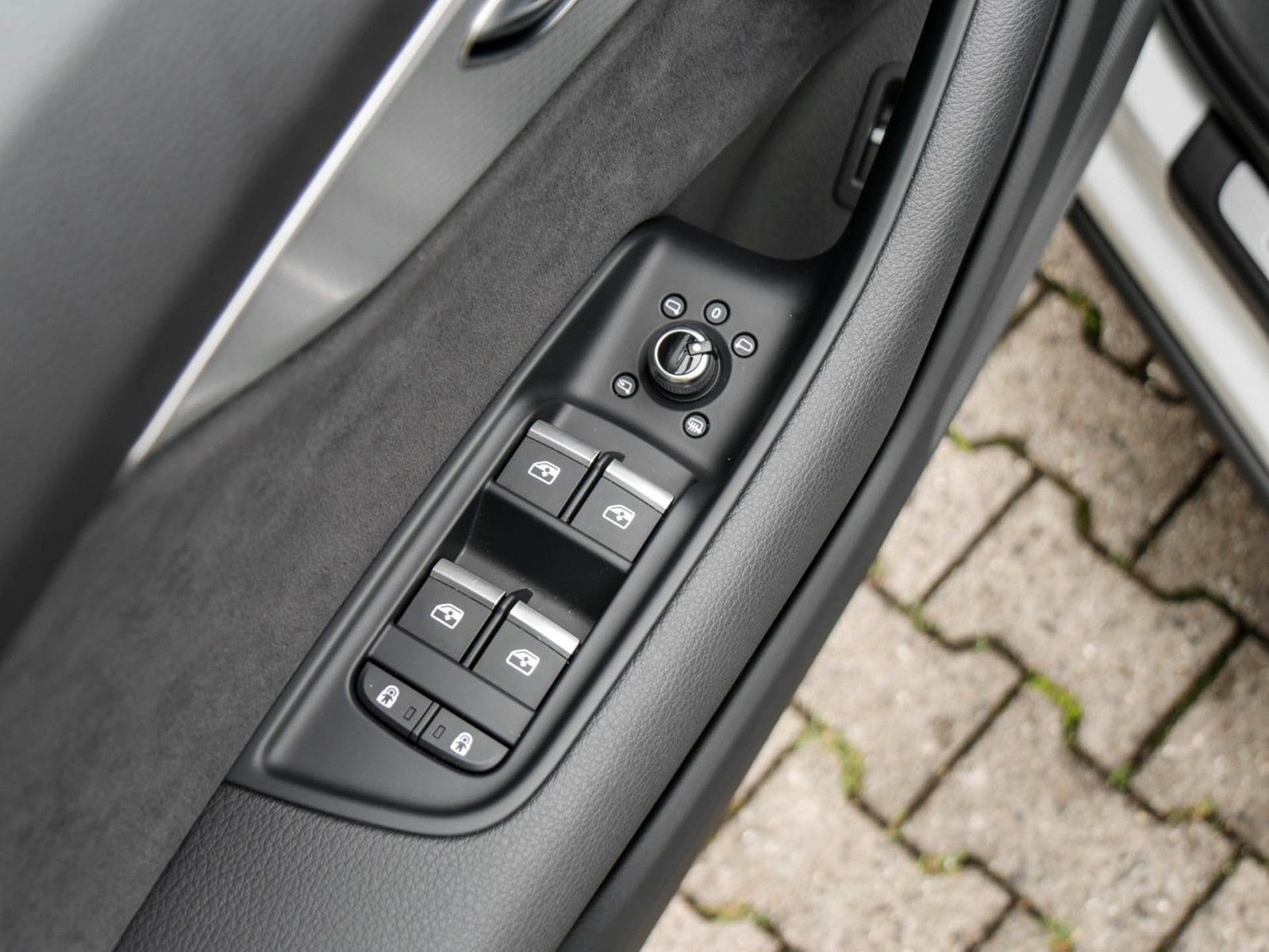 Audi Q7 60 quattro HYBRID S LINE PANO AHK 360CAM LM21
