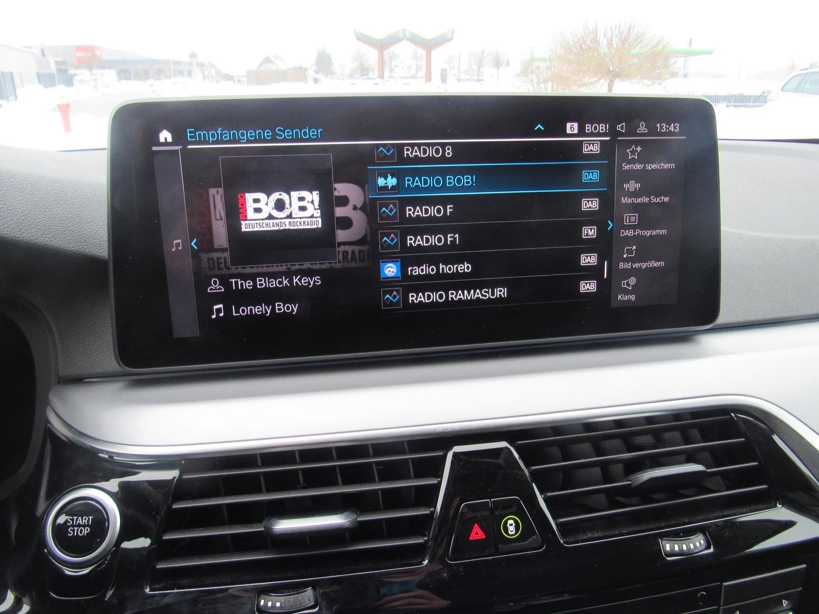 BMW 530e xDrive Limousine Laser, HUD, ACC, DAB, Hifi