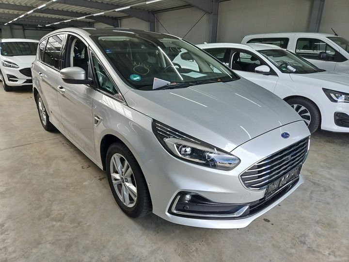 Ford S-Max Titanium
