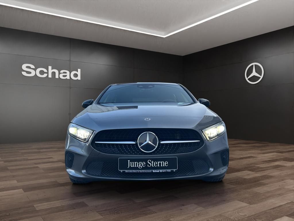 Mercedes-Benz A 180 - Samsaru's Car Outlet