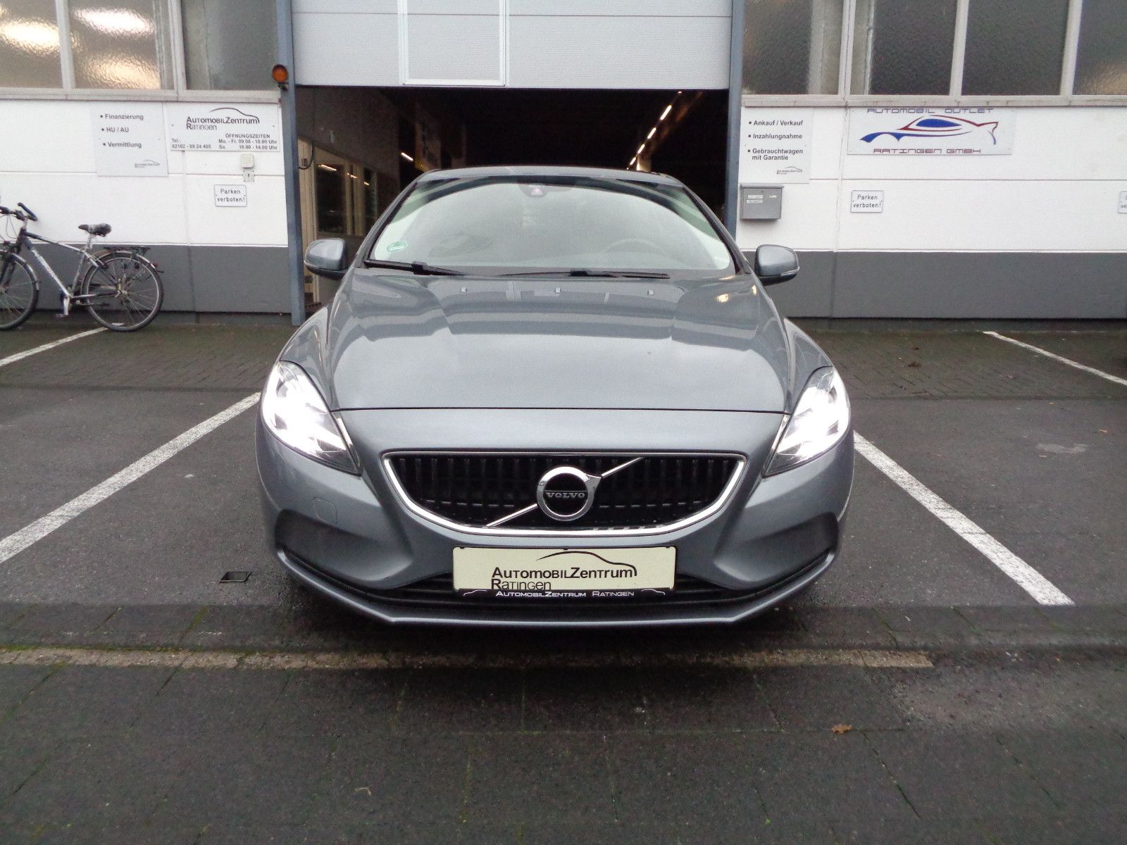Volvo V40 Black Edition 2.0 D2 Momentum 2.HD*LED*NAVI