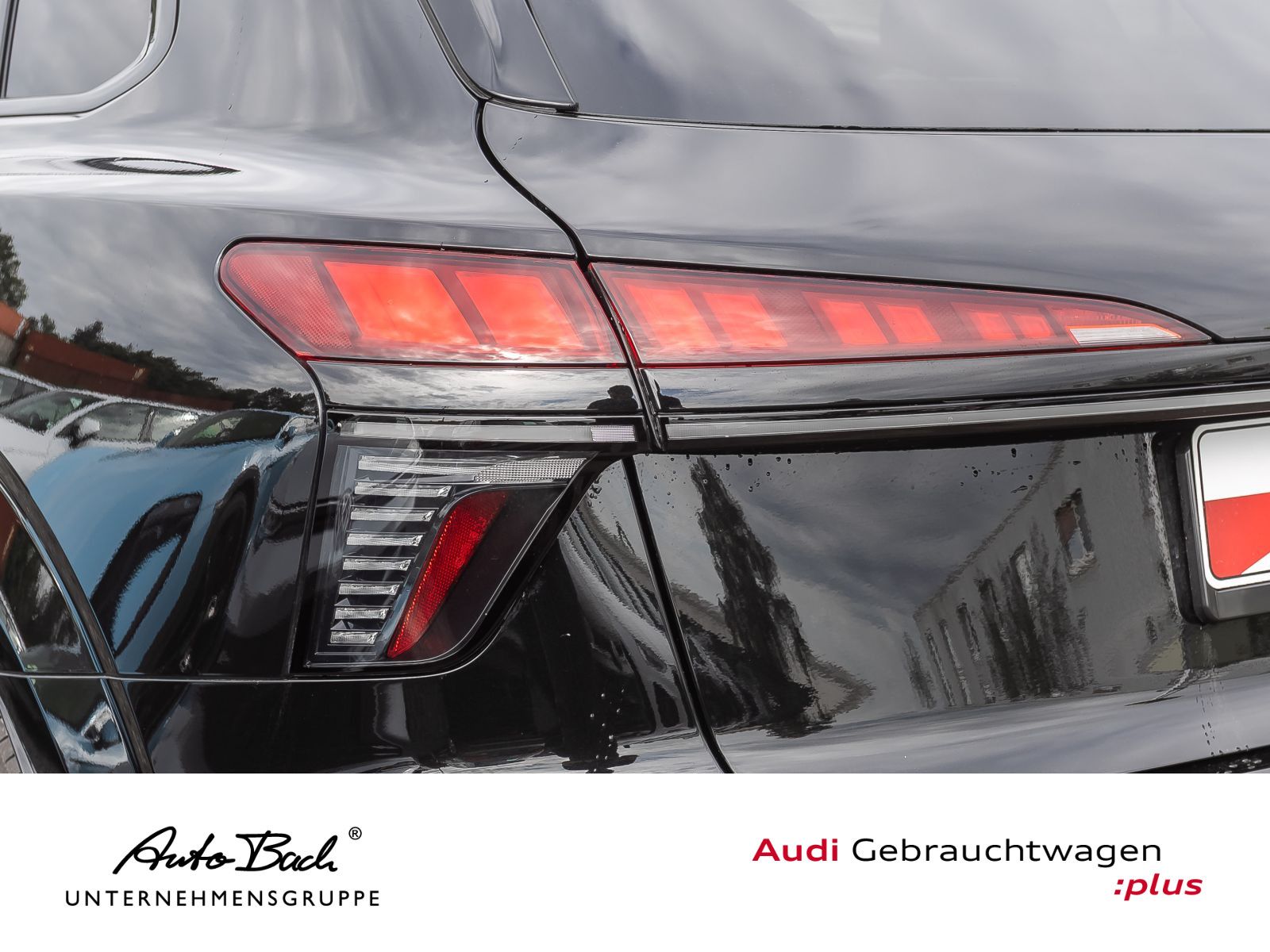 Audi Q3 S line TFSI Stronic Navi LED CarPlay ACC AHK