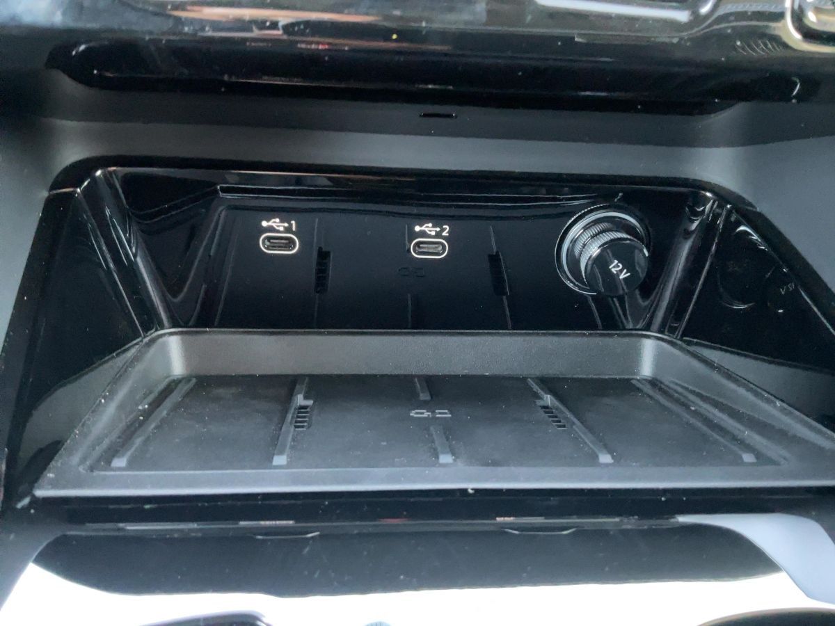 Audi Q5 40 TDI quattro S tronic - Samsaru's Car Outlet