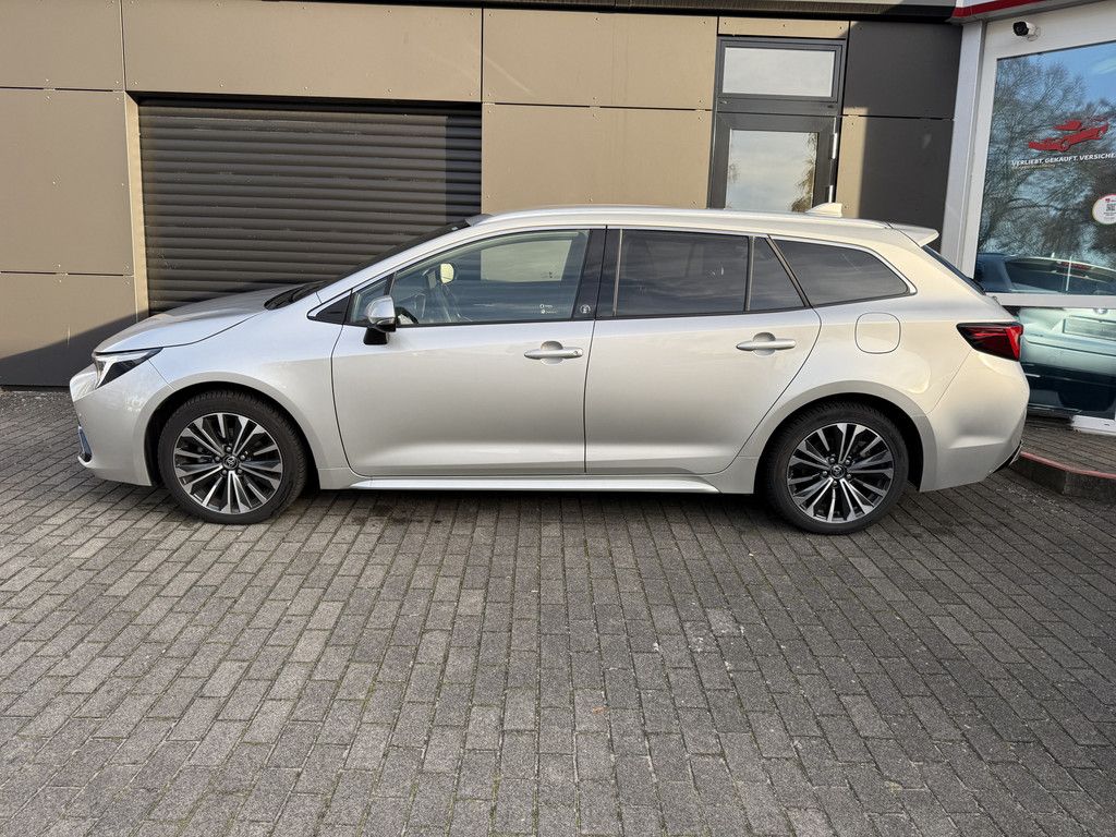 Toyota Corolla Touring Sports 1.8 Hybrid Team D